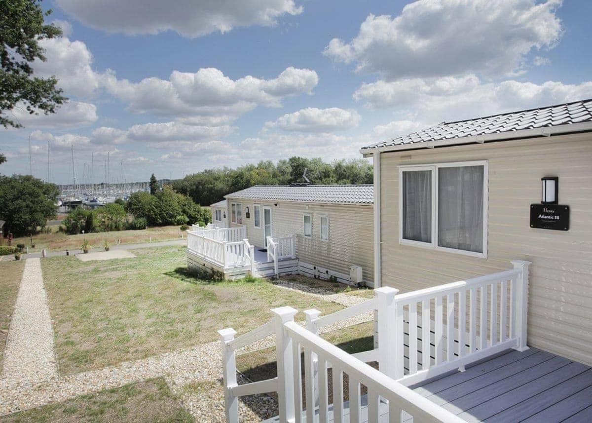 Mercury Yacht Harbour And Holiday Park Lower Swanwick Luaran gambar